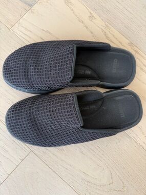 Lusso Men's Mesh Slip-On Loafers in Black